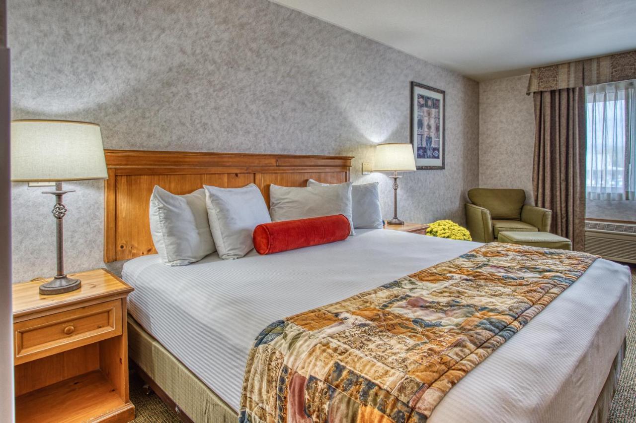 Rory&Ryan Inn Hines Bagian luar foto